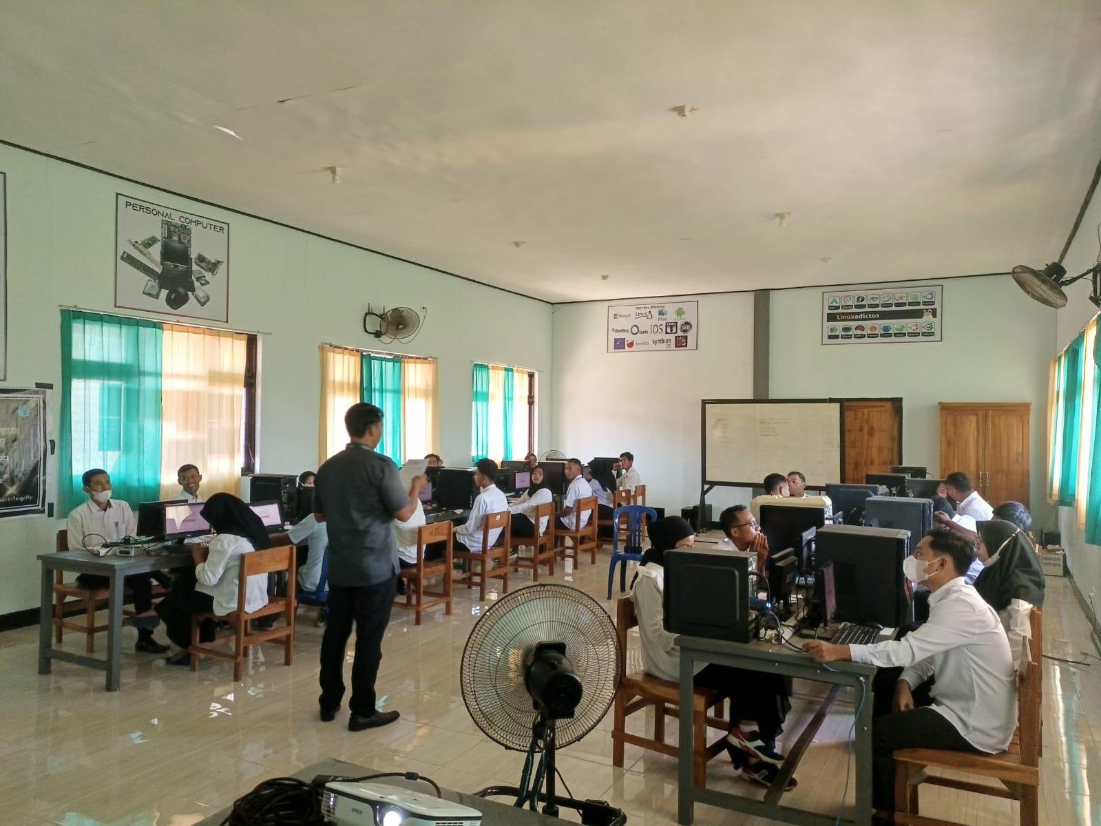 93 Pelamar Lulus Administrasi Rebut 6 Besar Calon Panwascam Se KSB