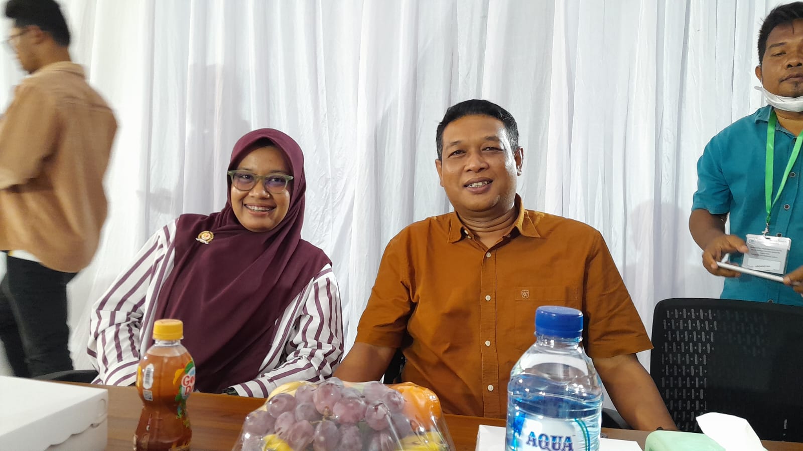 Ketua dan Koordiv HPPH saat melakukan pengawasan pendaftaran bapaslon kepala daerah.