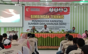 Bawaslu Sumbawa Barat Lakukan Bimtek Kepada Pengawas Desa.