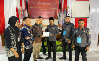 Penyerahan Tanda Terima Dari KPU ke Bawaslu Kabupaten Sumbawa Barat.